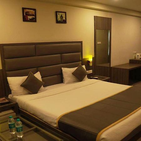 Hotel Royal Retreat Sambalpur Luaran gambar