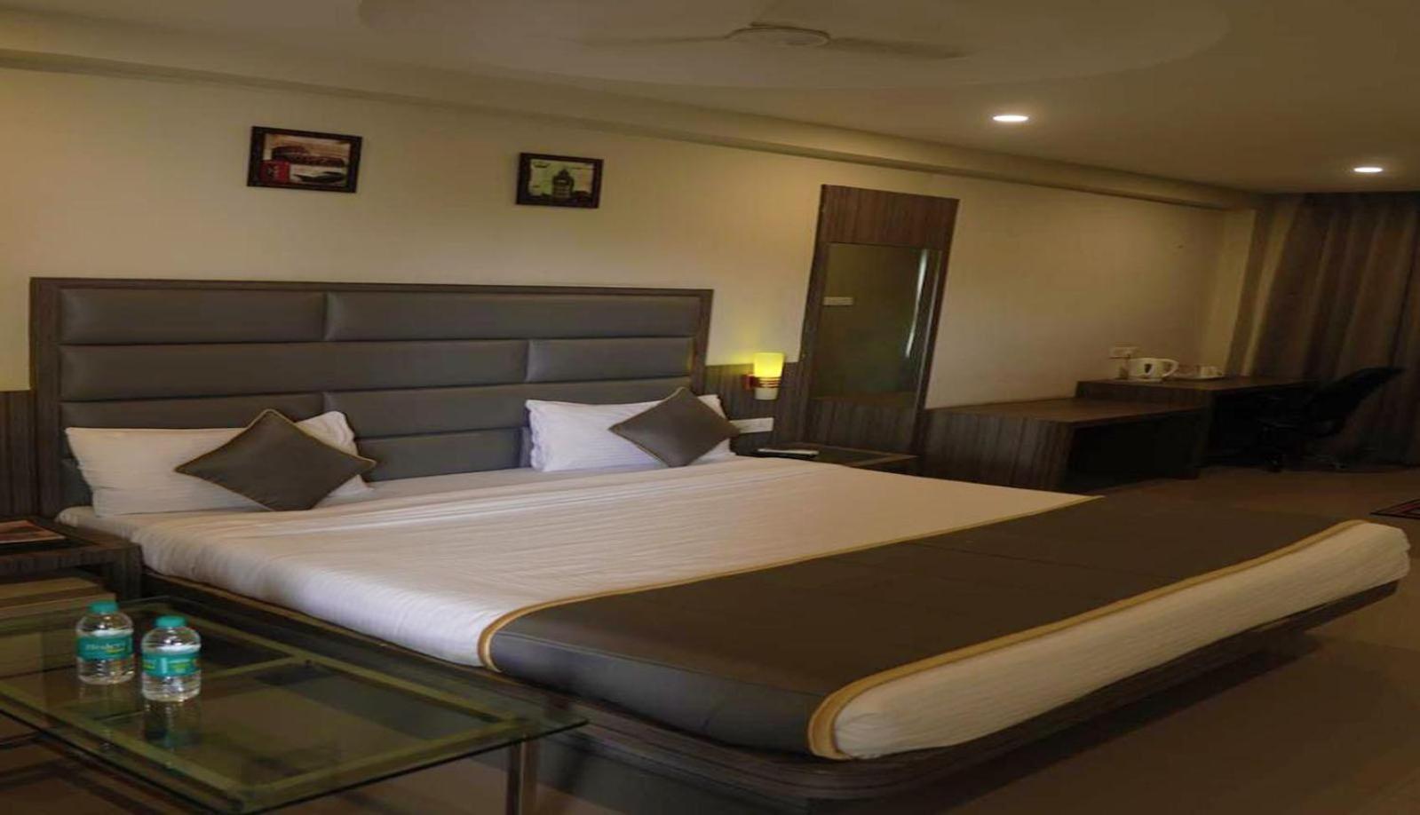 Hotel Royal Retreat Sambalpur Luaran gambar